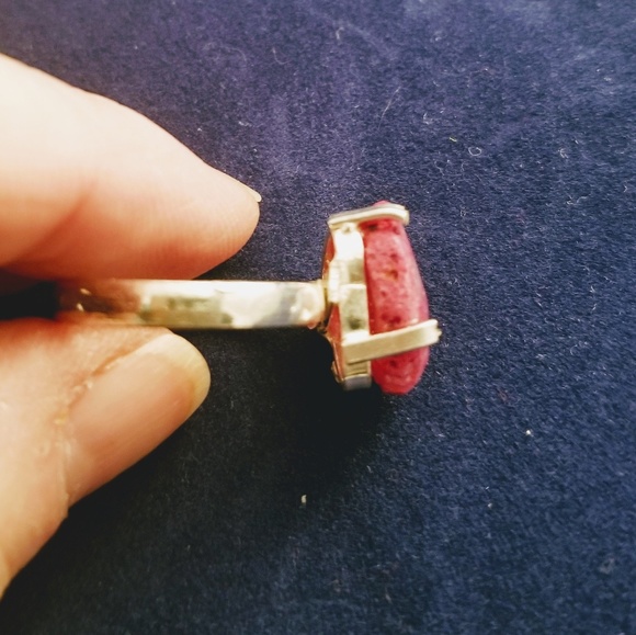 Small simple red ruby agate ring - Picture 3 of 4